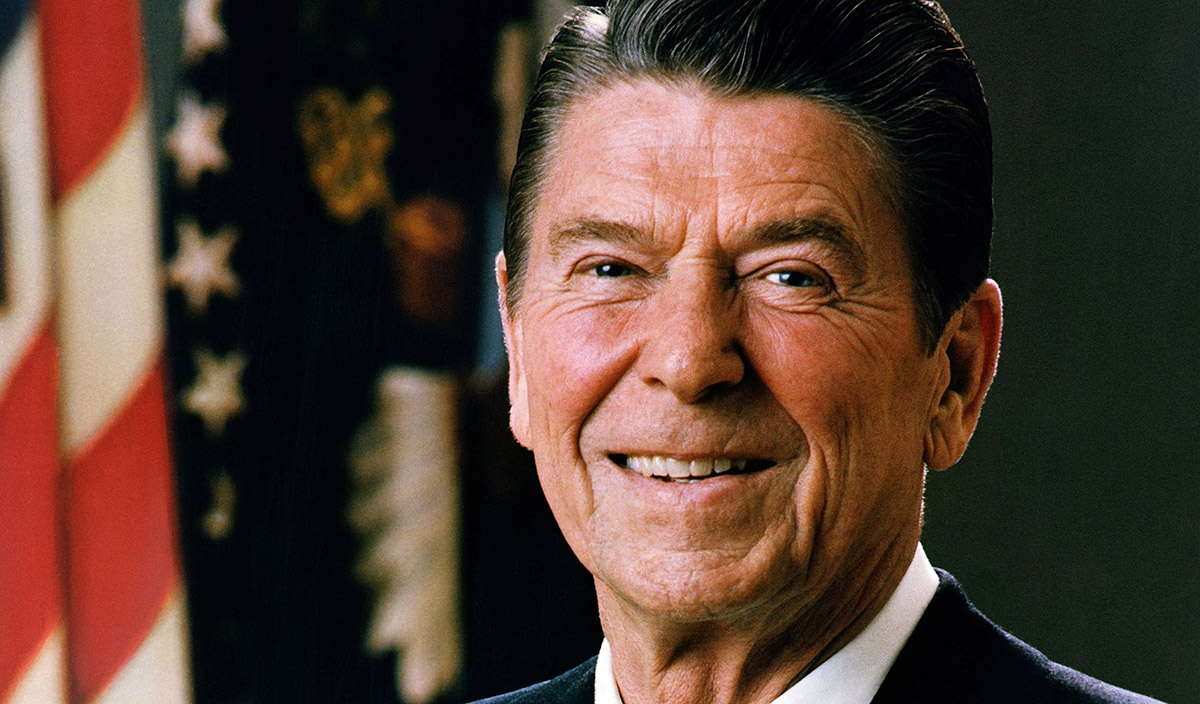 Official_Portrait_of_President_Reagan_1981-(1)